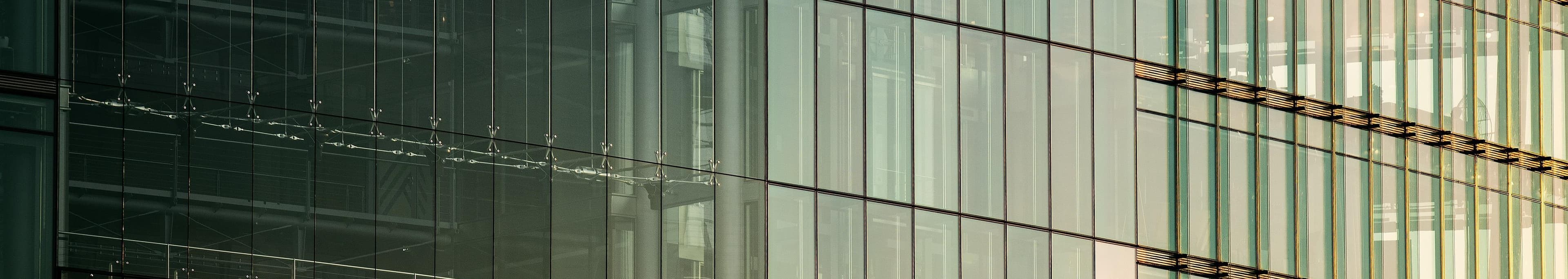 Bâtiment vu en contre-plongée